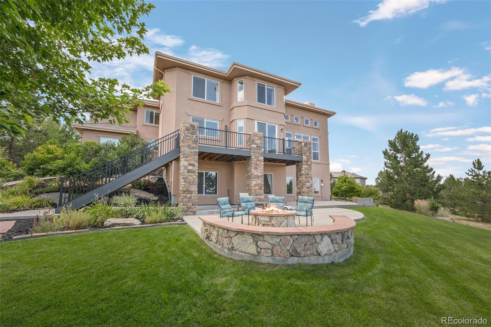 5672 Vistancia Court