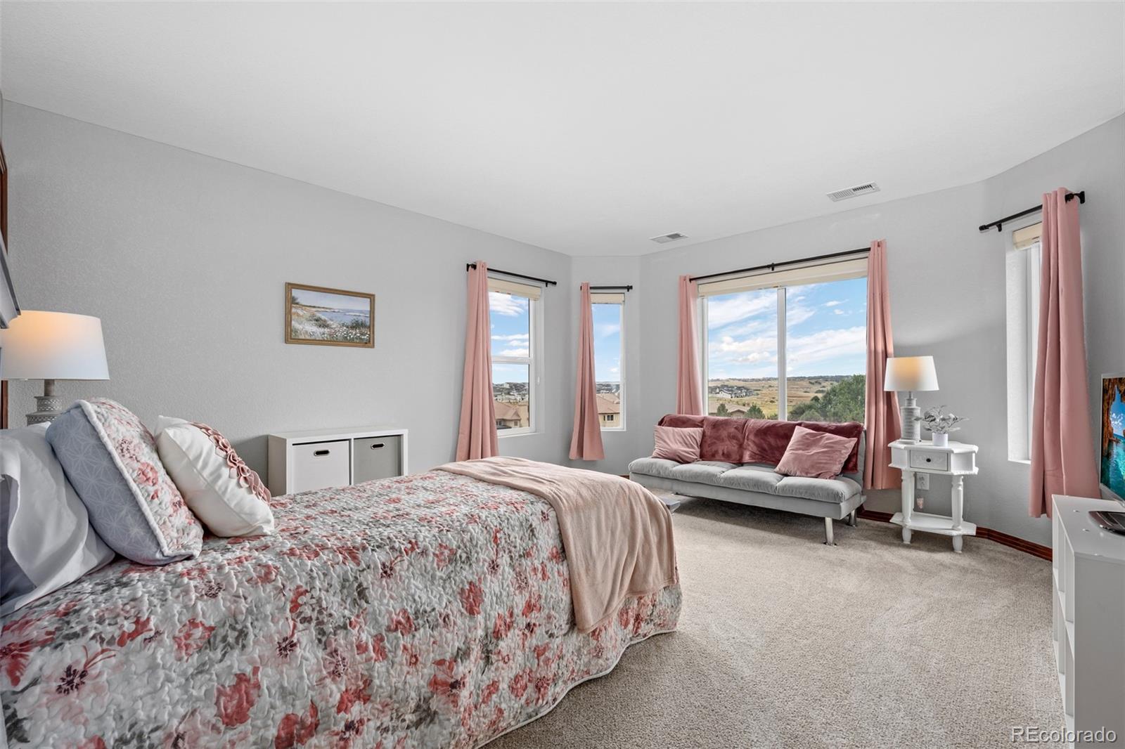 5672 Vistancia Court