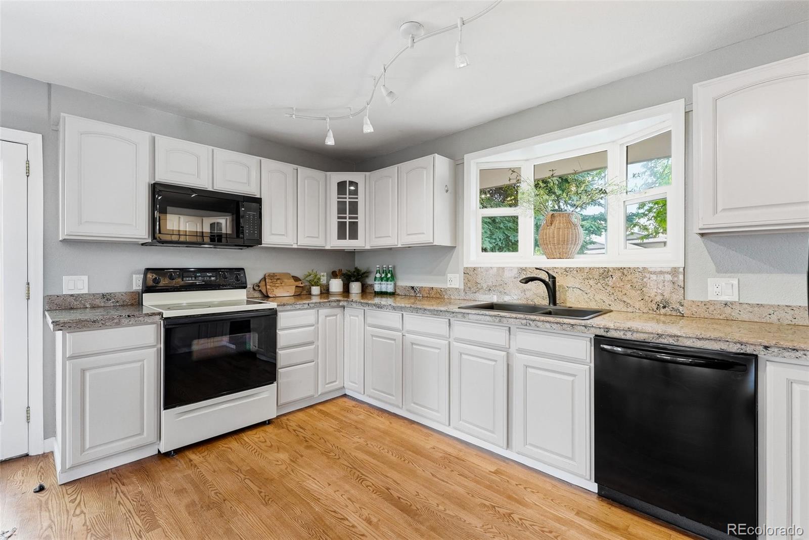 8477 W 74th Place
