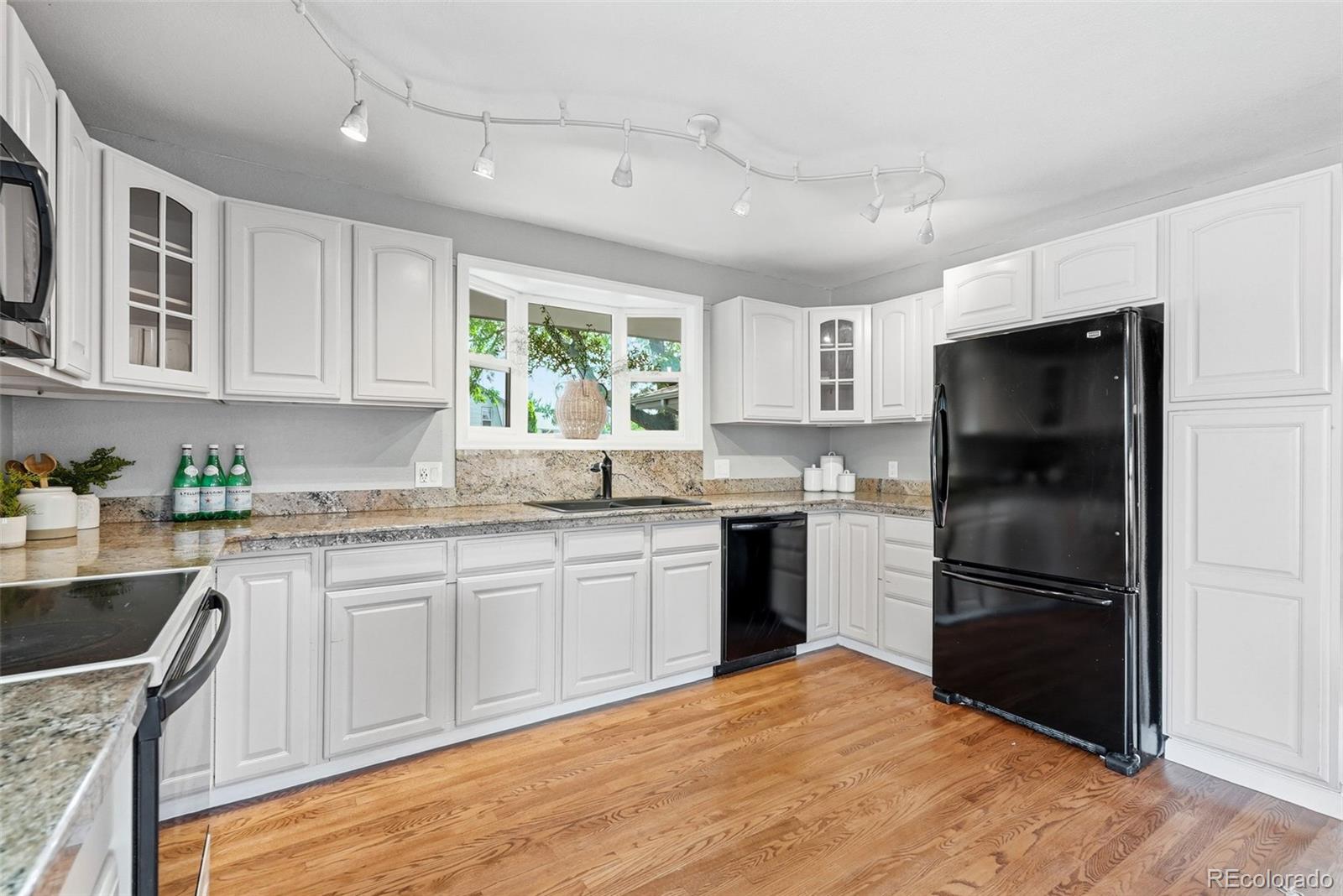 8477 W 74th Place