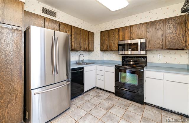 460 S Marion Parkway Unit: 604