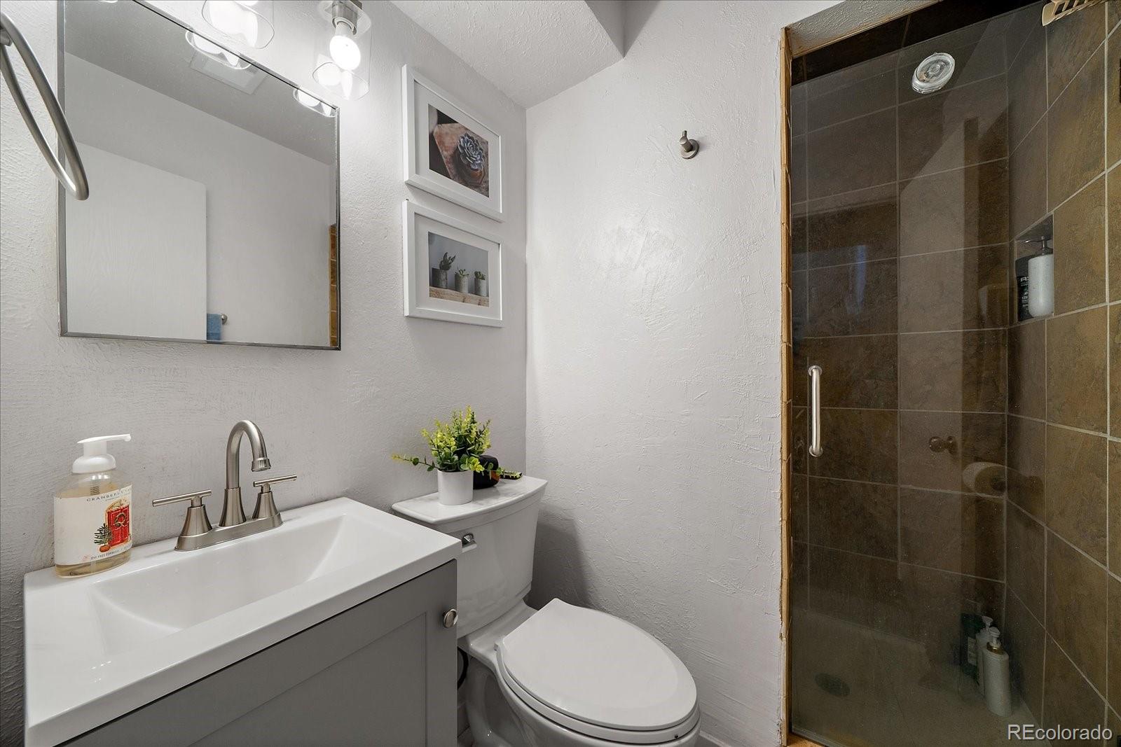 11215 W 46th Place