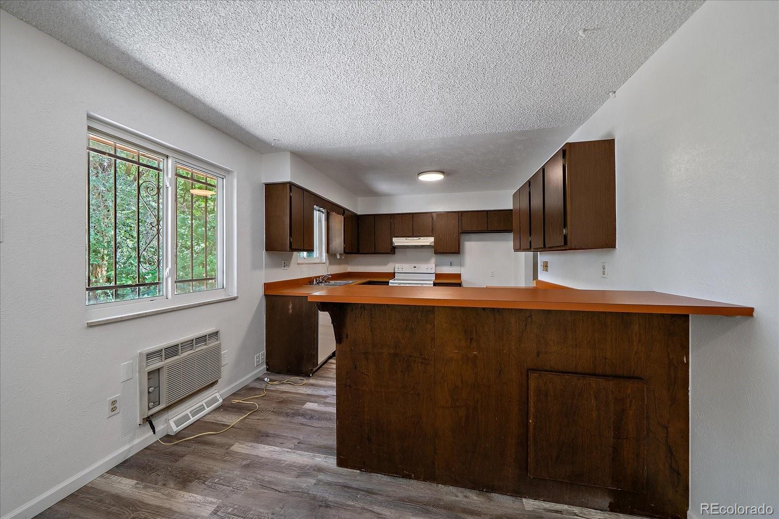 11215 W 46th Place