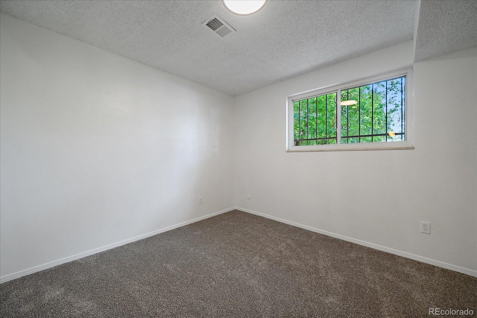 11215 W 46th Place