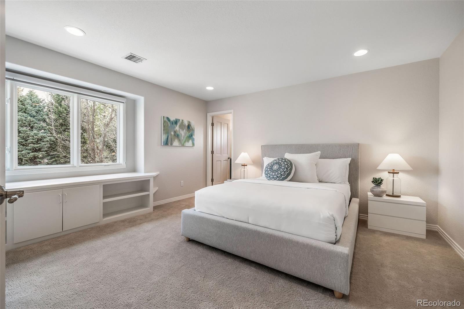 4391 E Perry Parkway