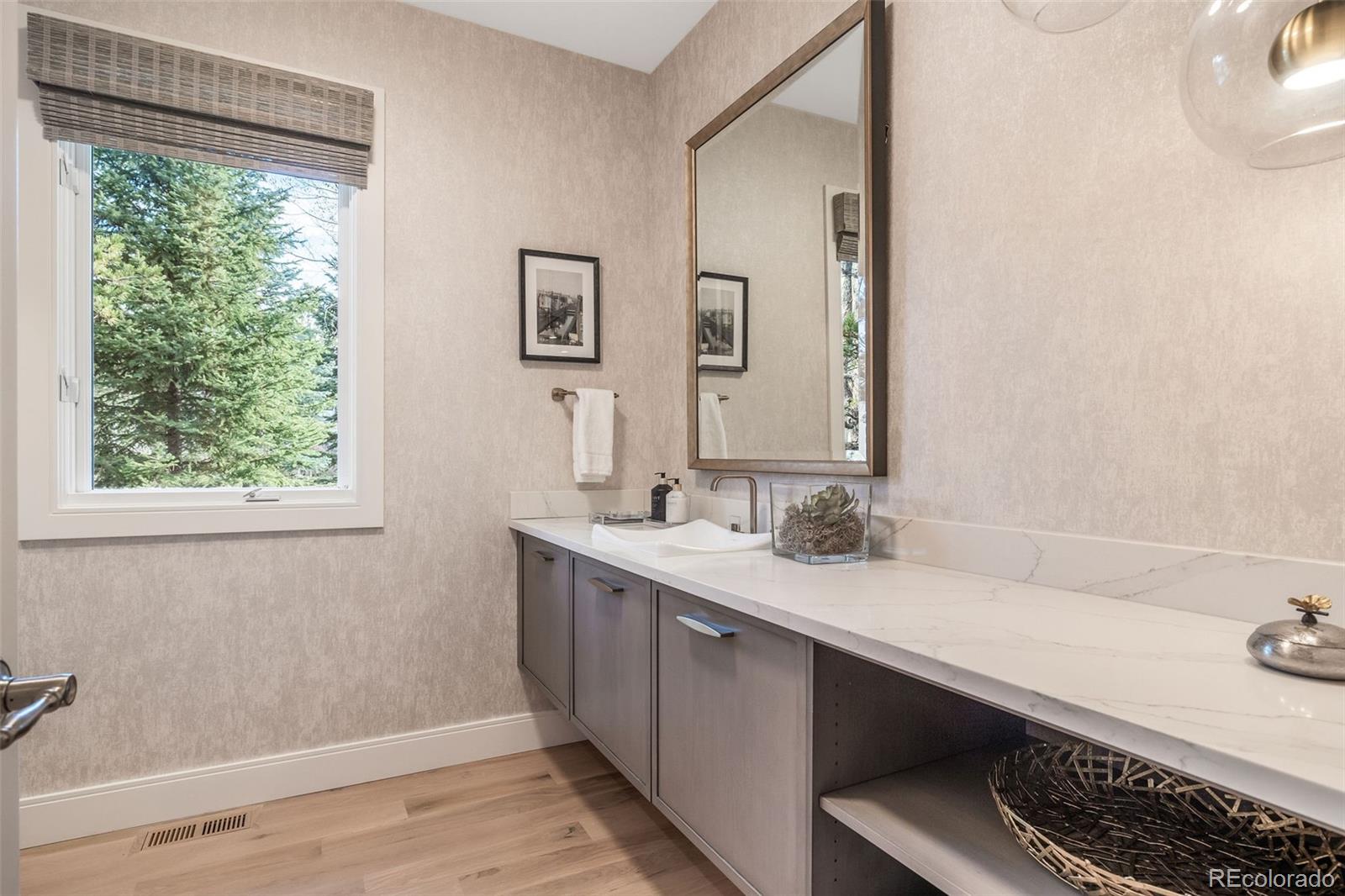 4391 E Perry Parkway