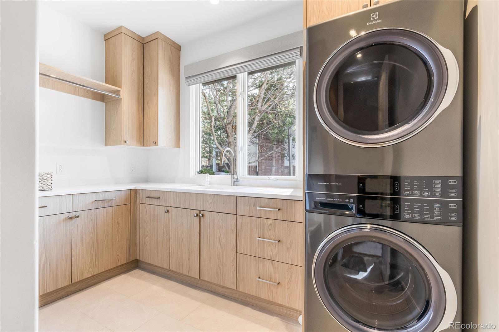 4391 E Perry Parkway