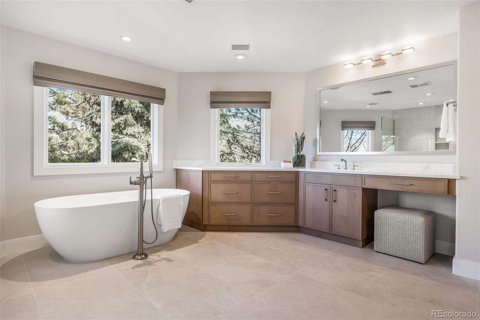 4391 E Perry Parkway