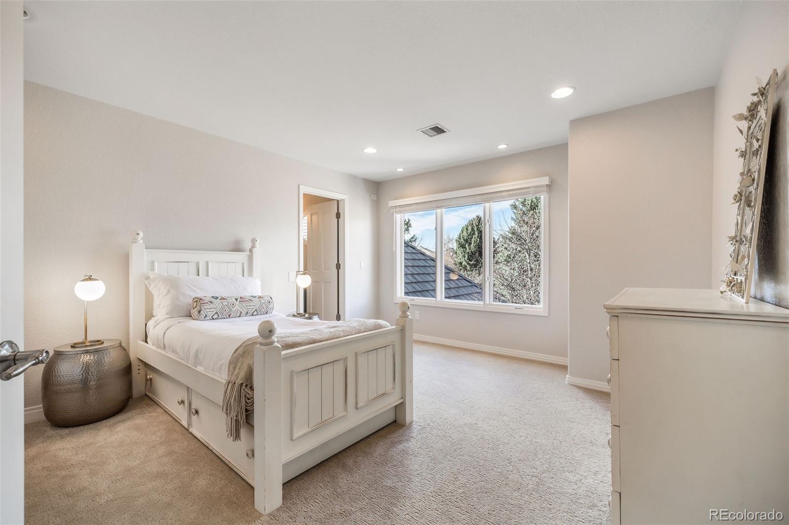 4391 E Perry Parkway