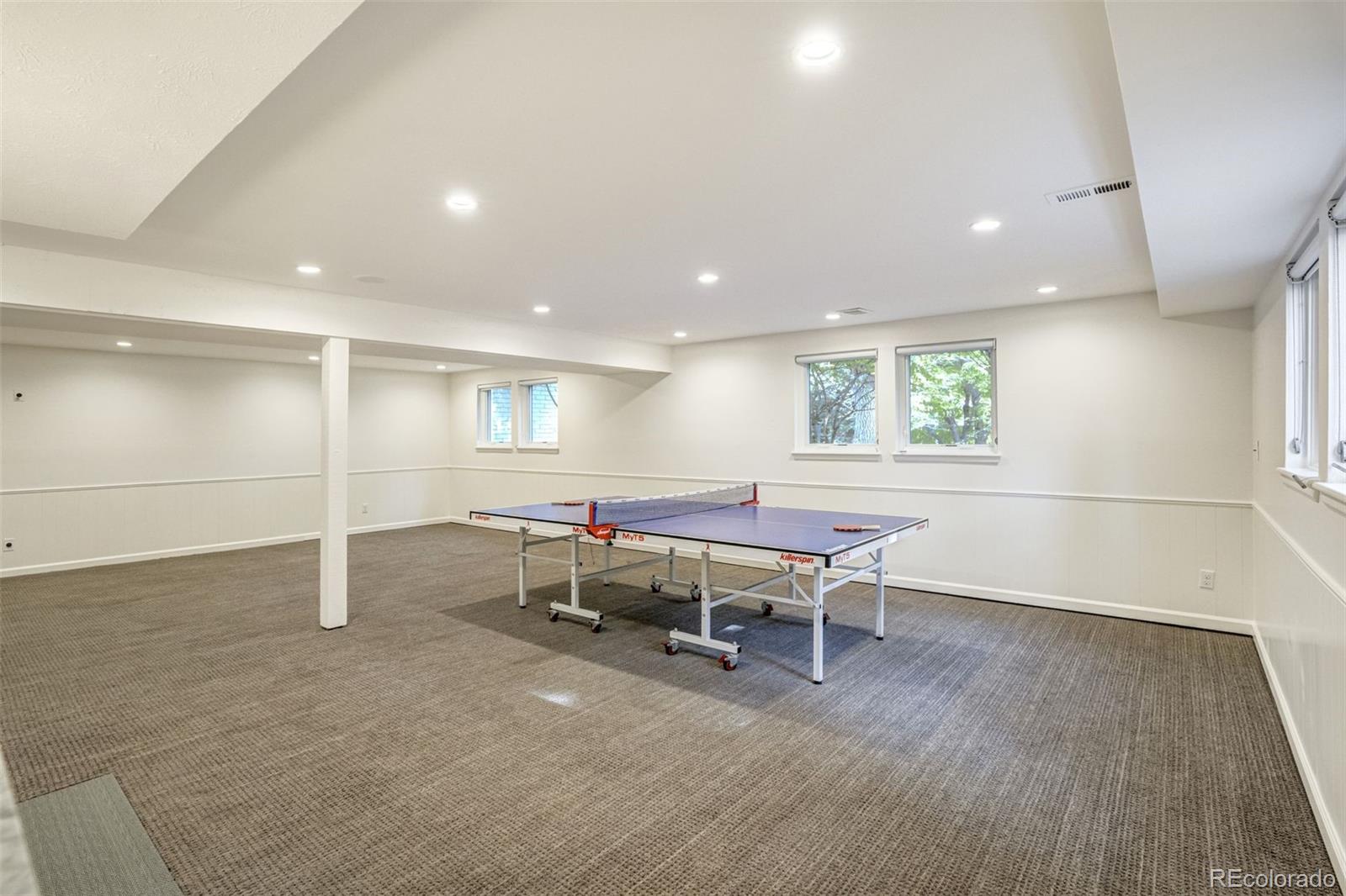5252 Nassau Circle