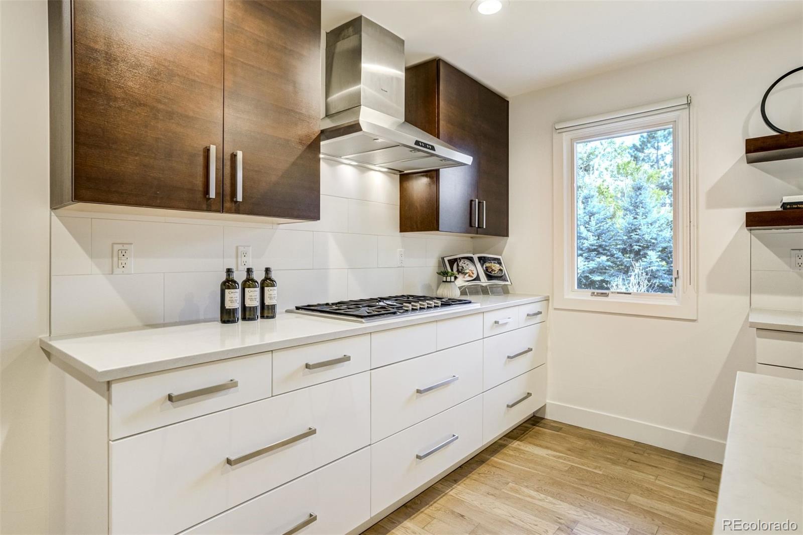5252 Nassau Circle