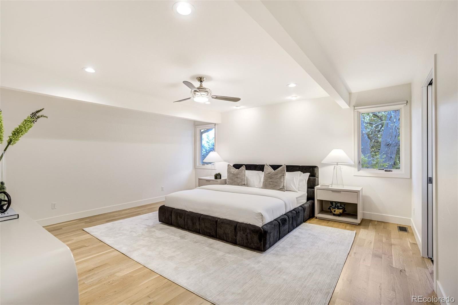 5252 Nassau Circle