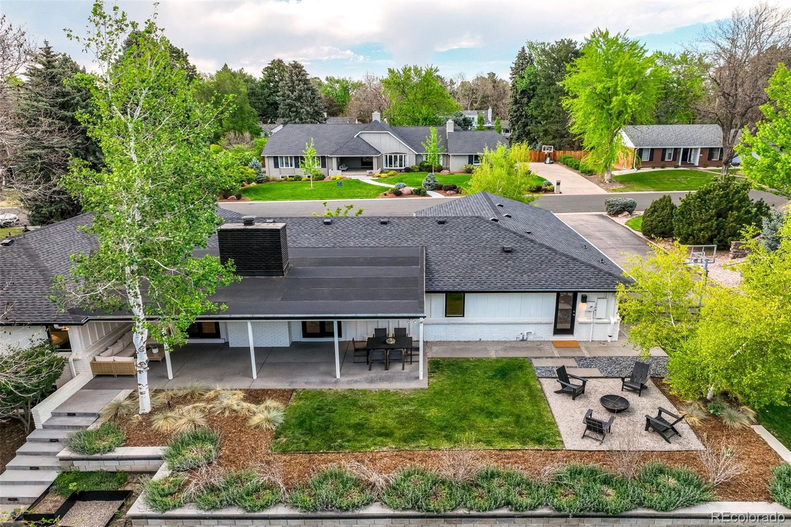 5252 Nassau Circle