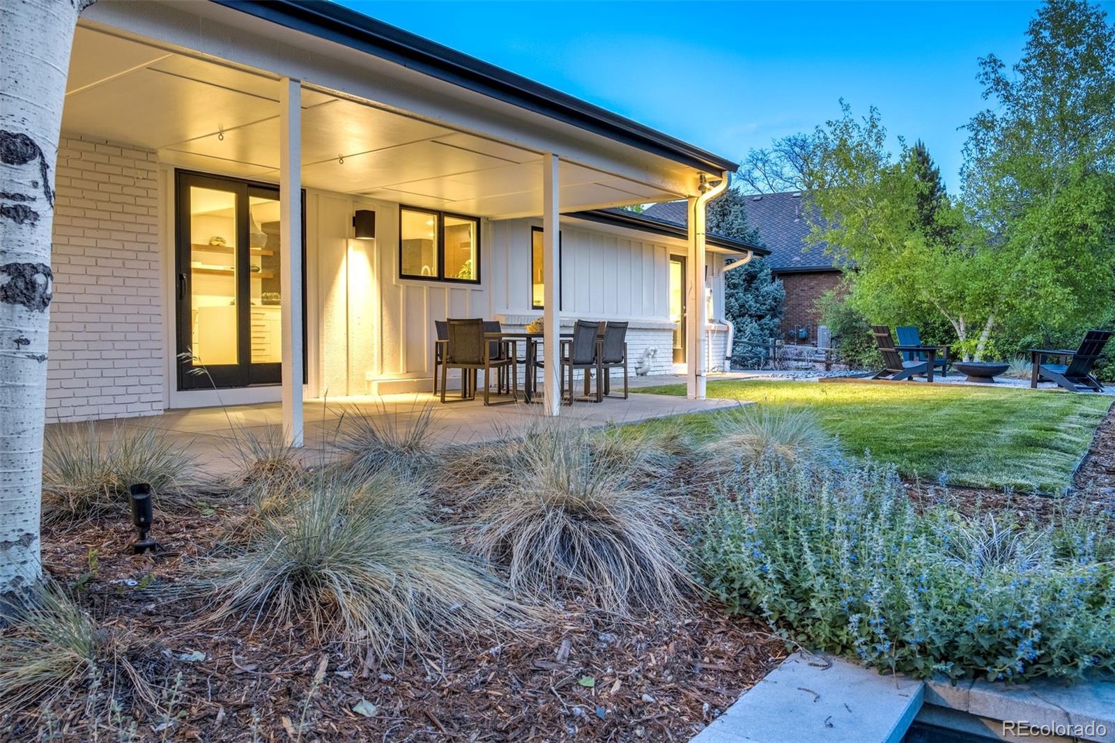 5252 Nassau Circle