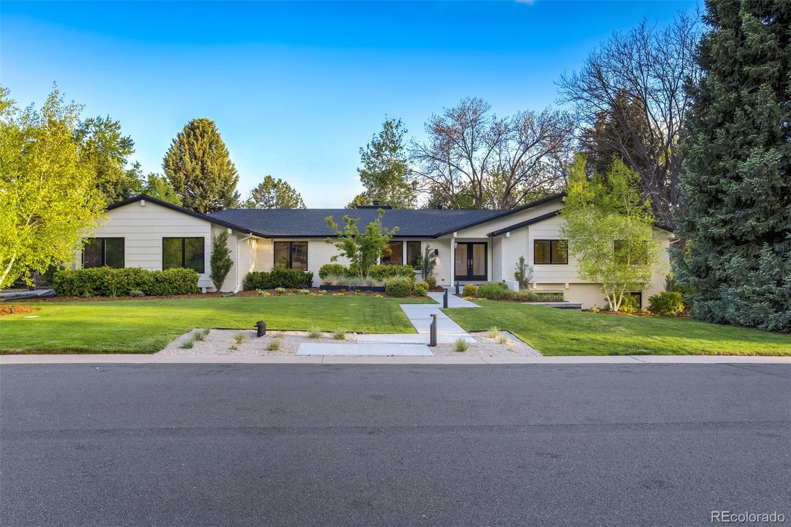 5252 Nassau Circle
