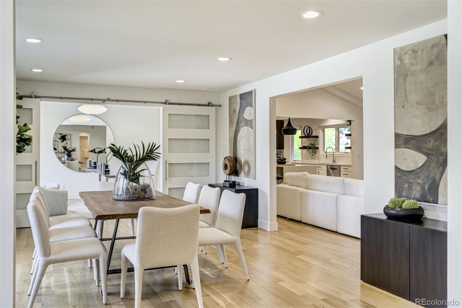 5252 Nassau Circle