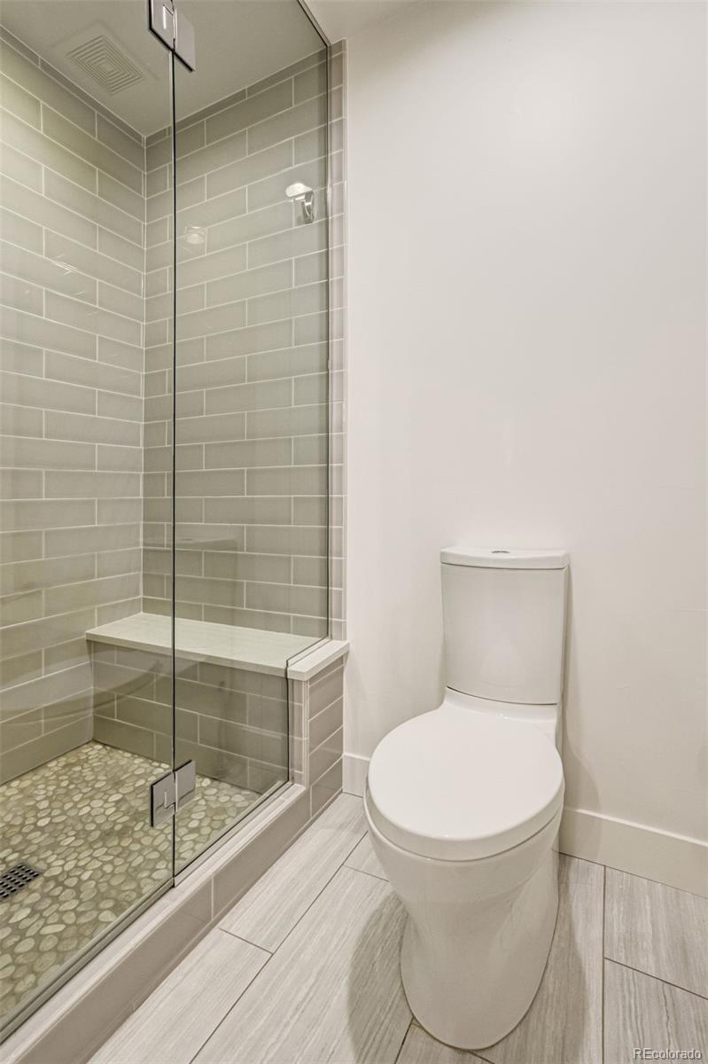 5252 Nassau Circle