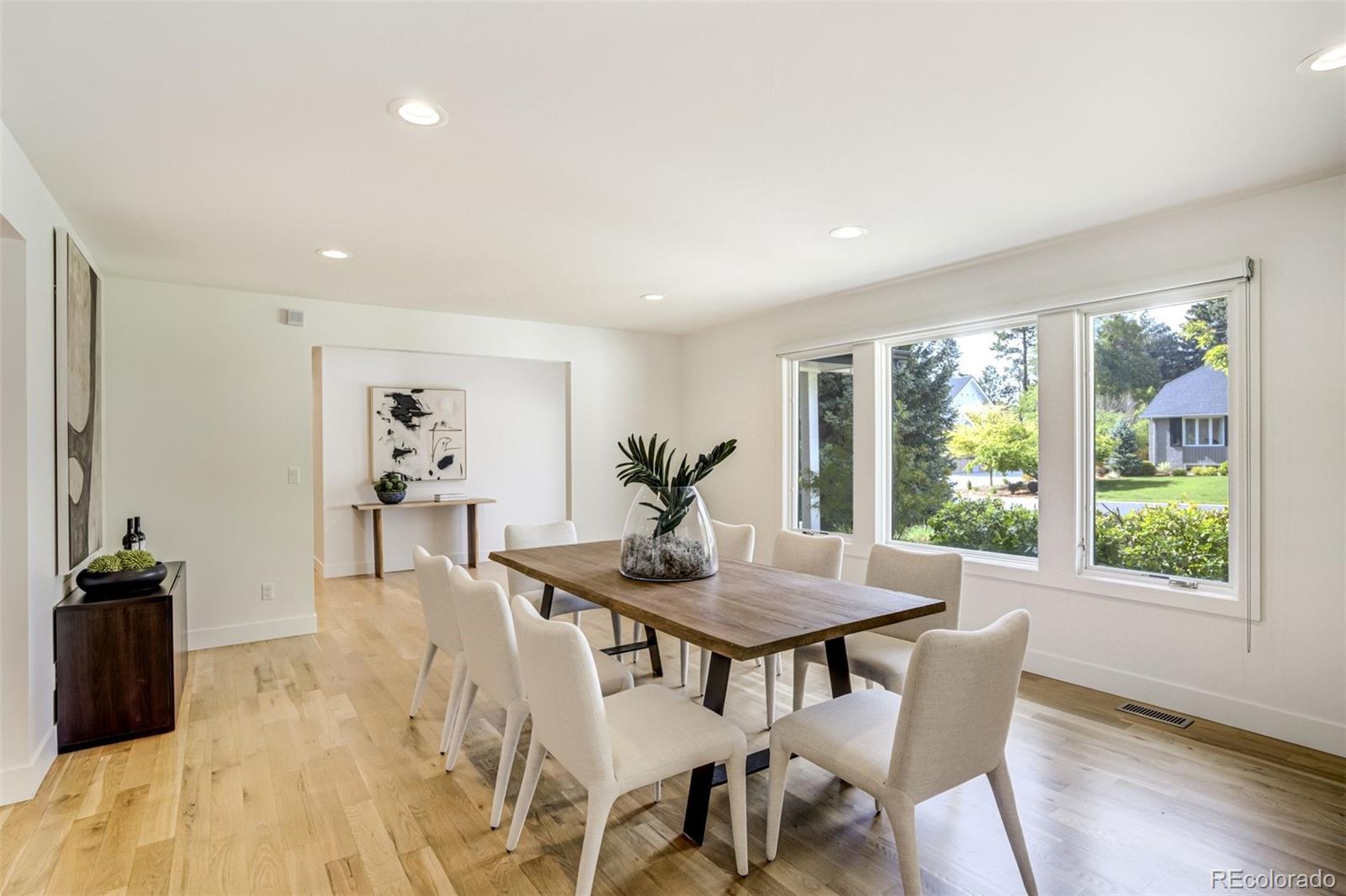 5252 Nassau Circle
