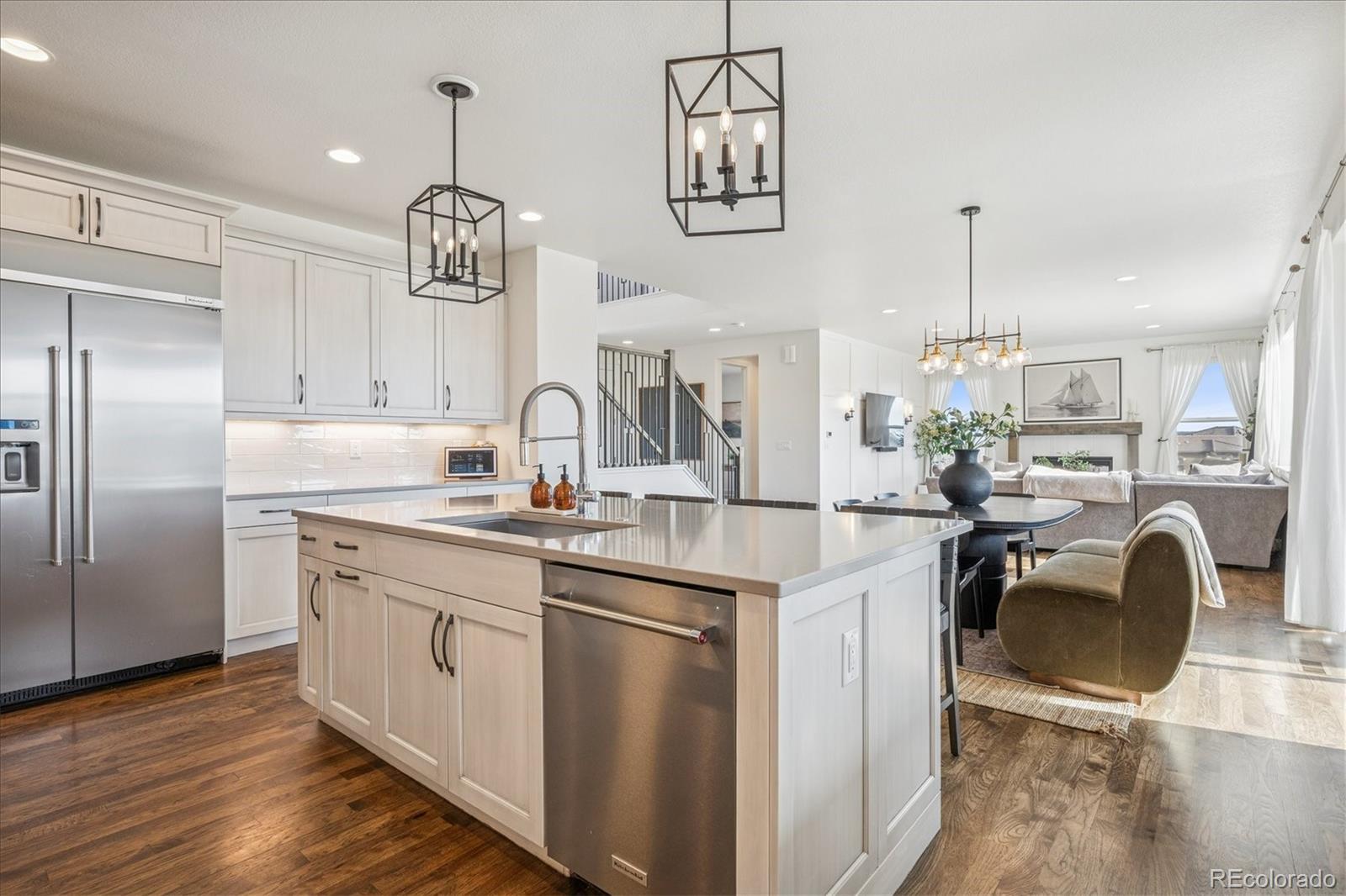 4880 Crescent Moon Place