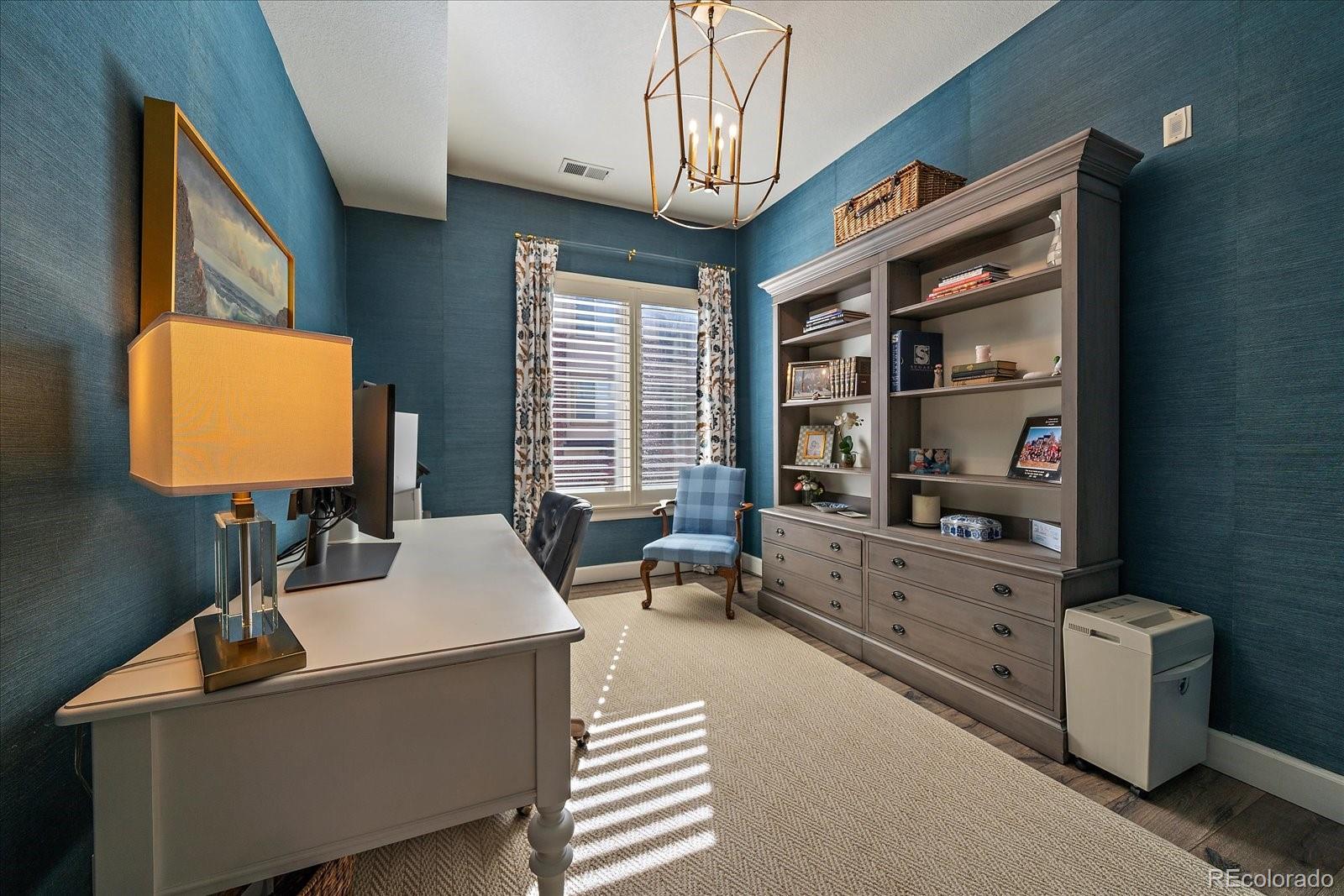 305 Inverness Way S Unit: 204