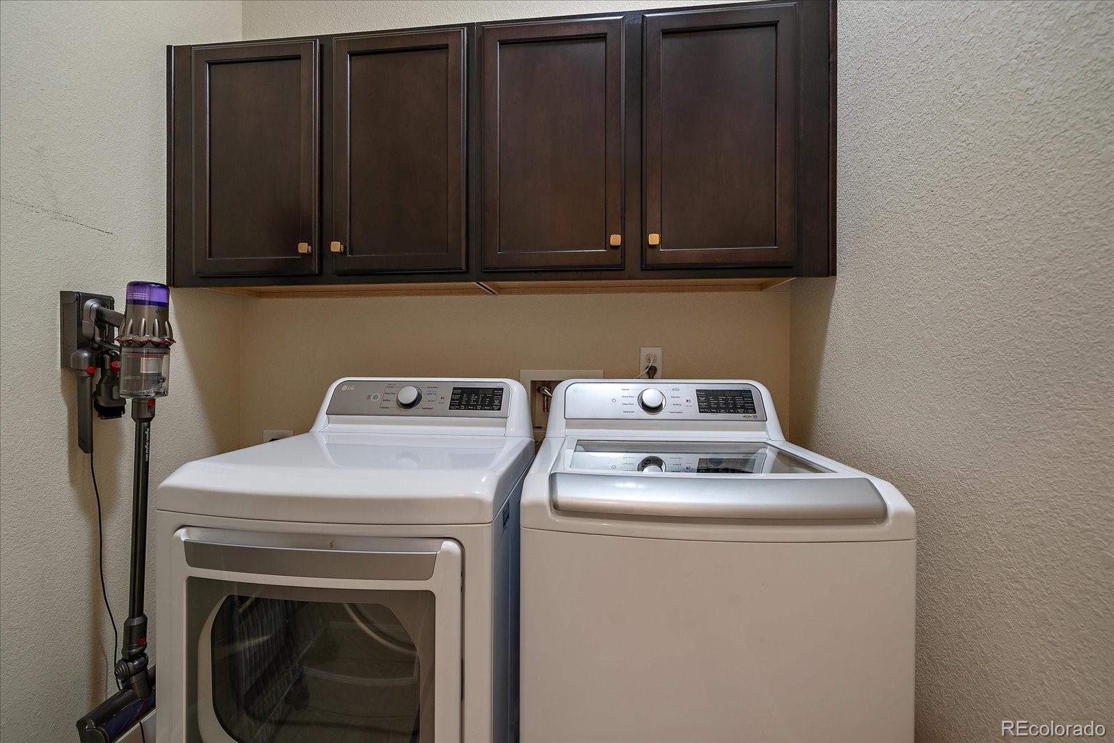 305 Inverness Way S Unit: 204