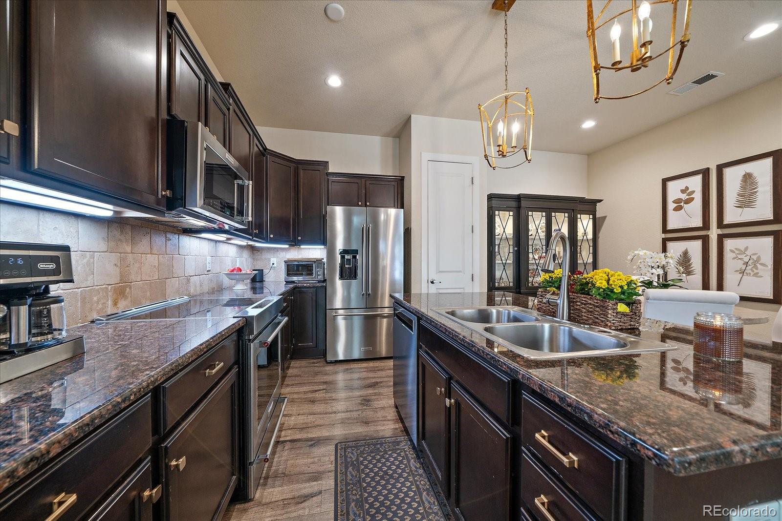 305 Inverness Way S Unit: 204