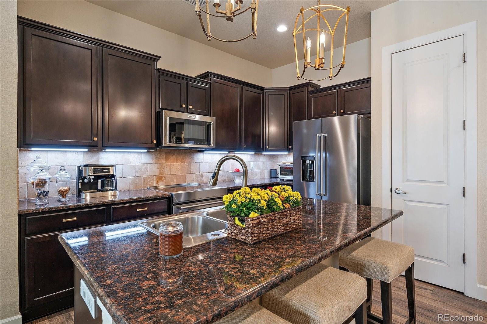 305 Inverness Way S Unit: 204