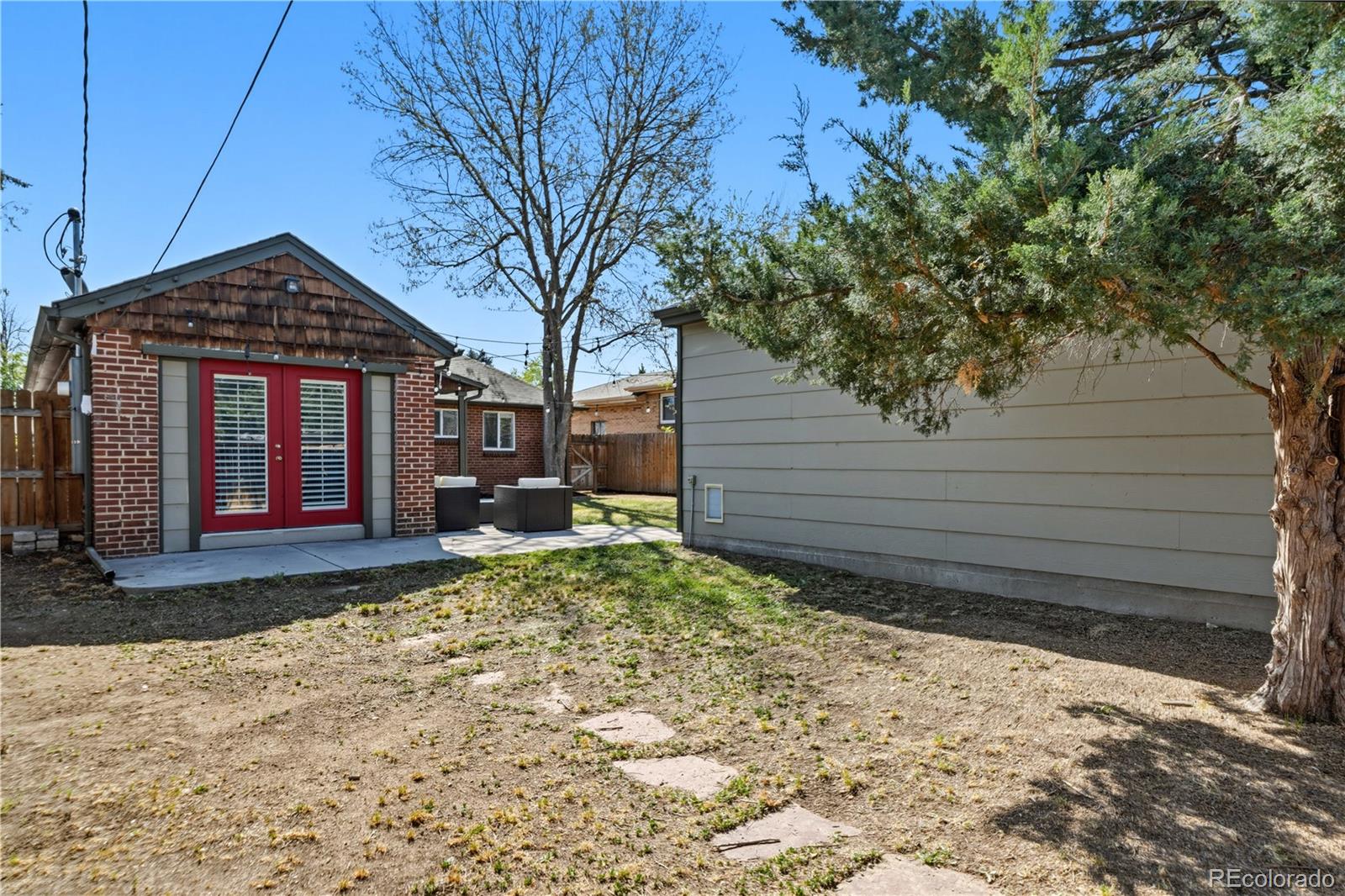 2949 Krameria Street