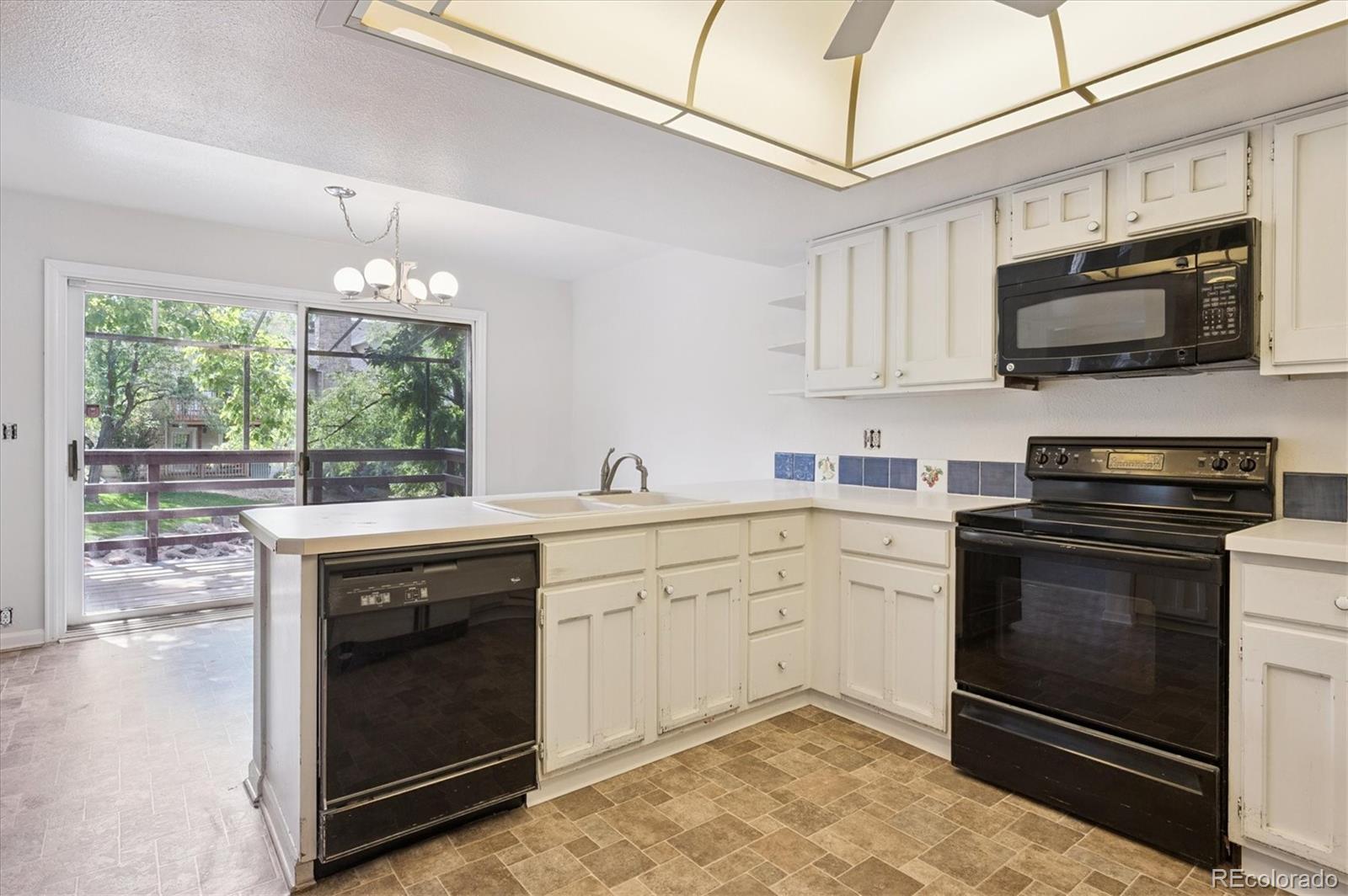 4505 S Yosemite Street Unit: 115