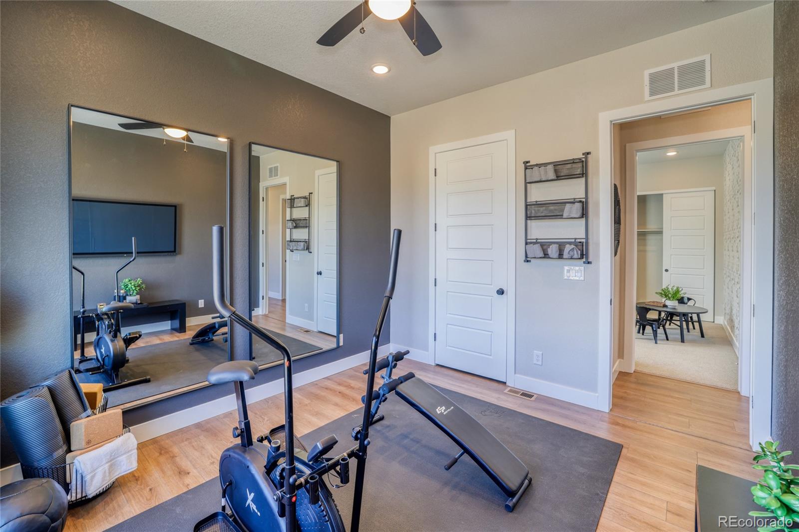8403 S Winnipeg Court