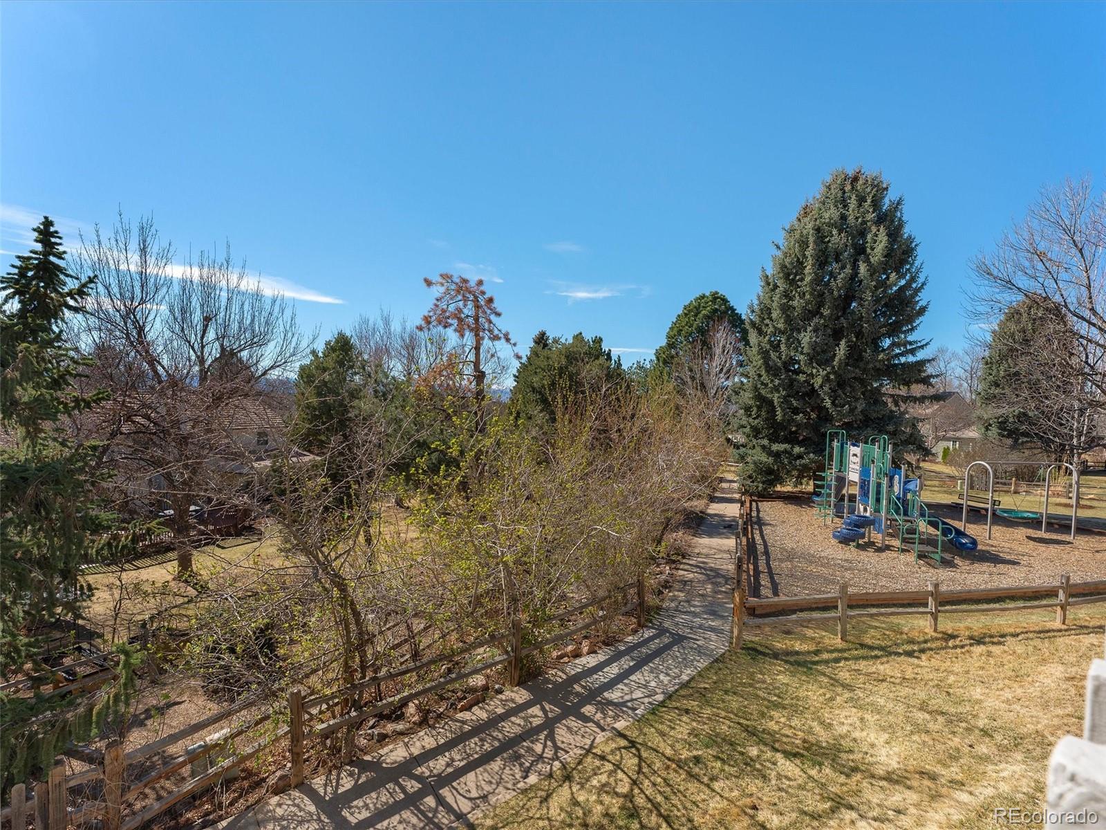 7109 S Poplar Lane