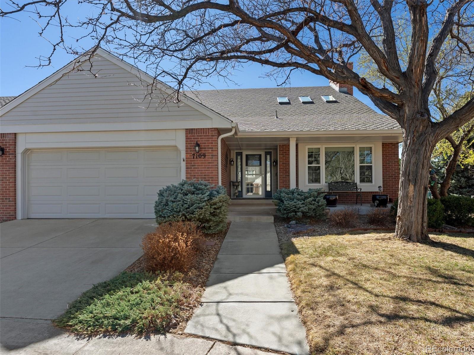 7109 S Poplar Lane