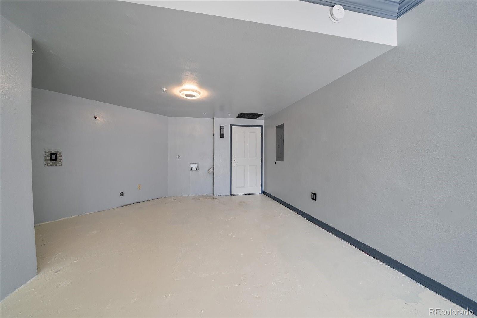 8100 E Union Avenue Unit: 902