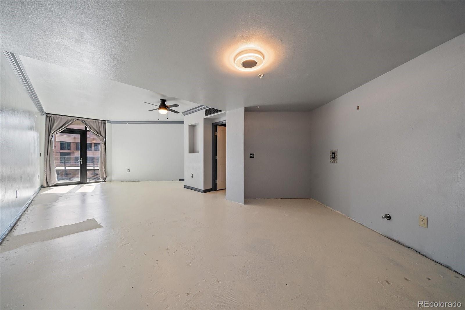 8100 E Union Avenue Unit: 902