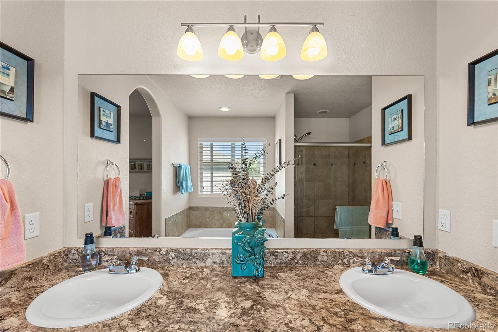 4044 Silver Star Grove