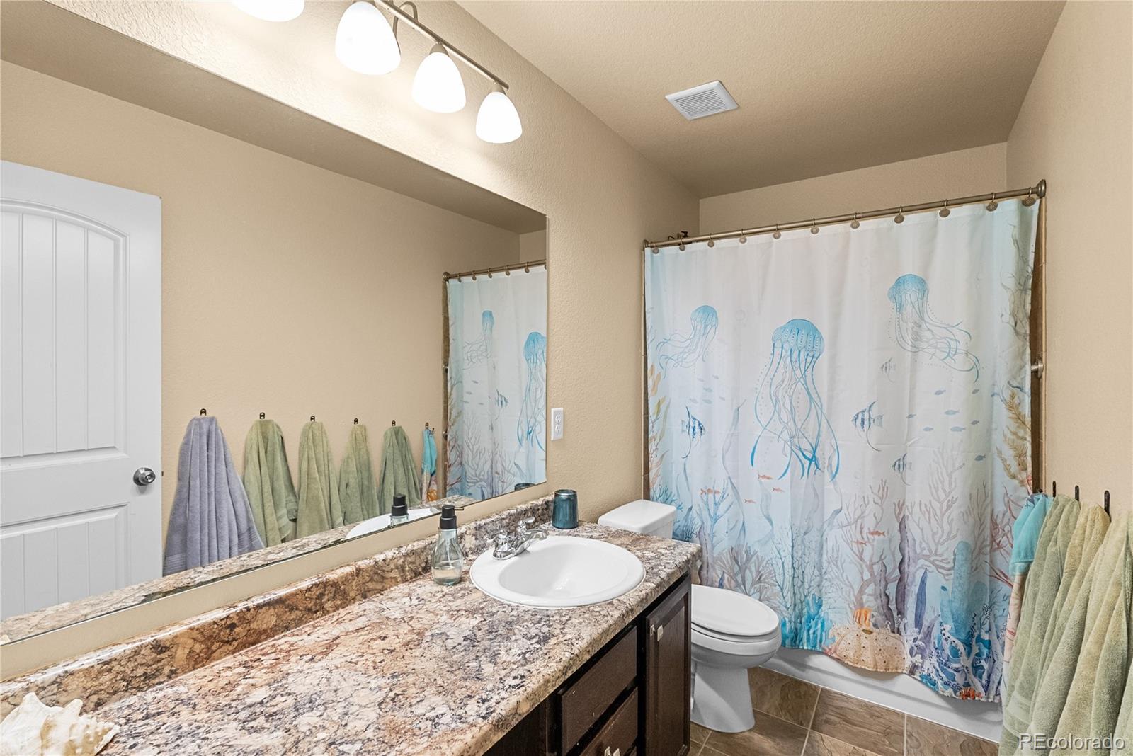 4044 Silver Star Grove