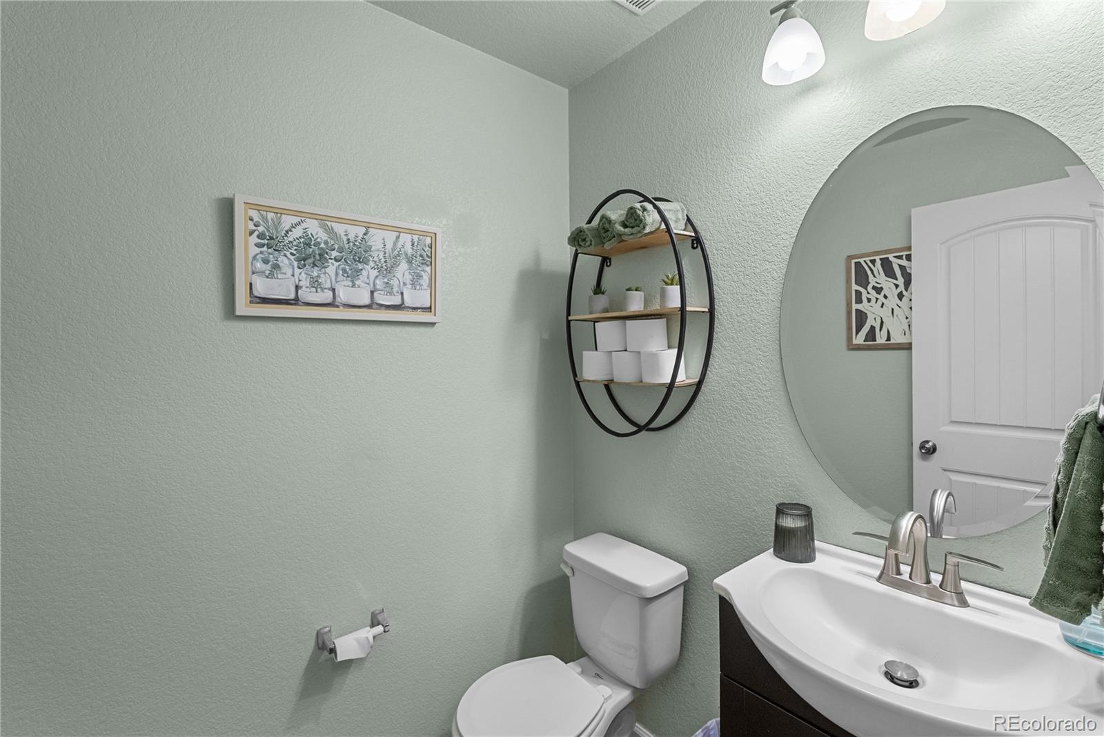 4044 Silver Star Grove