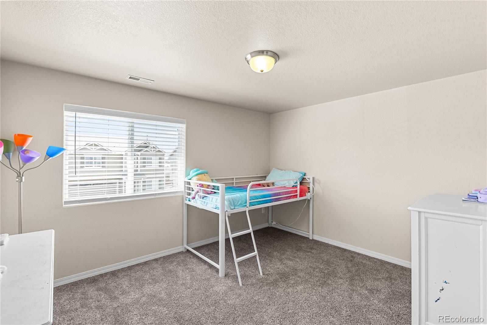 4044 Silver Star Grove