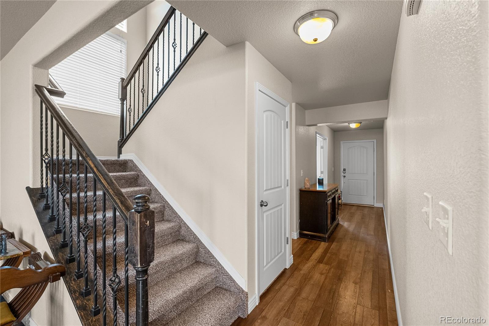 4044 Silver Star Grove