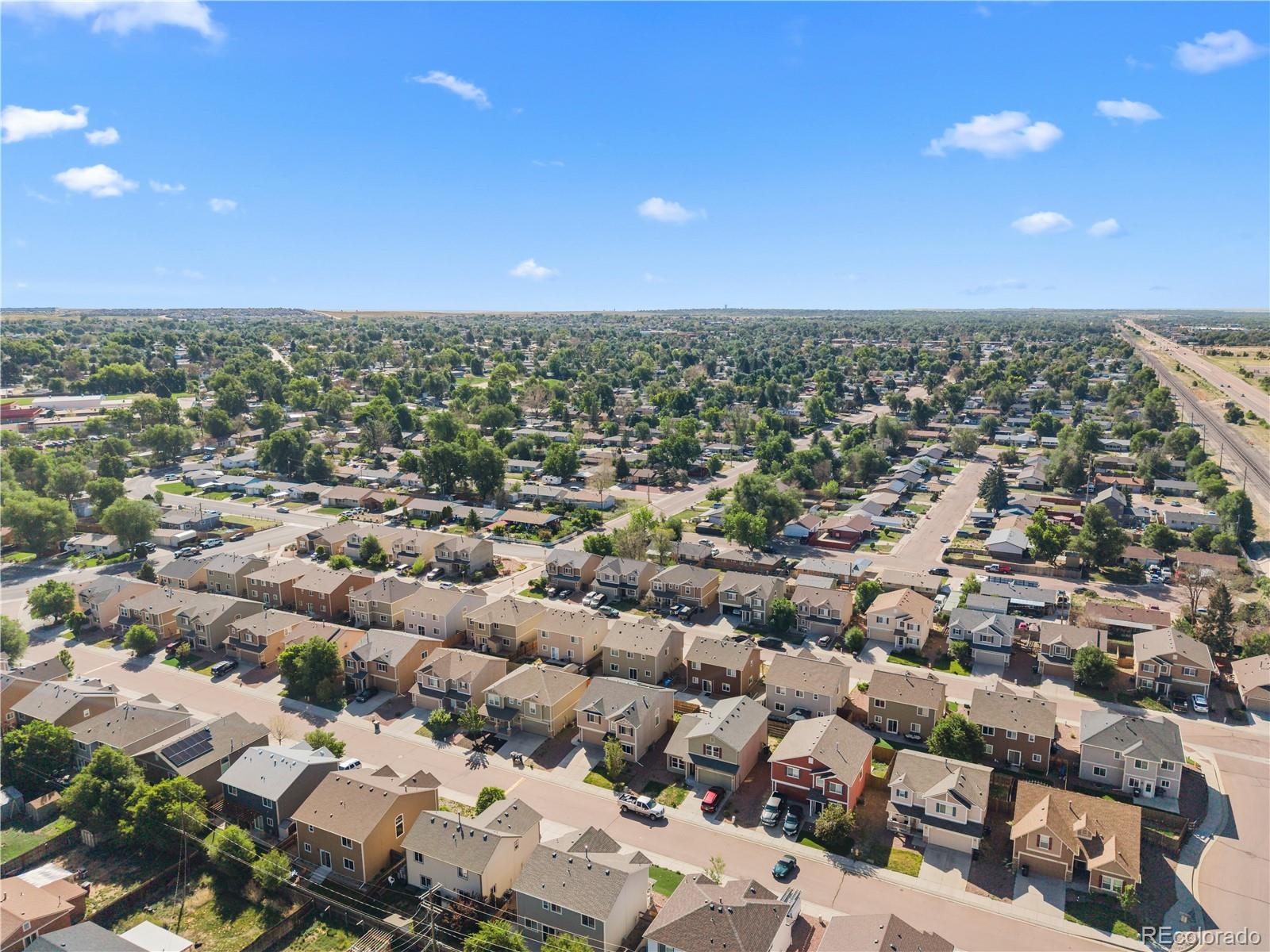 4044 Silver Star Grove