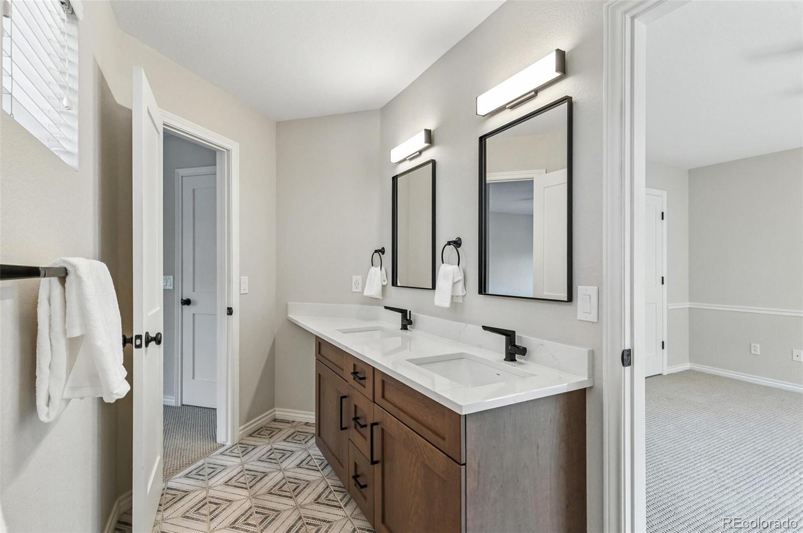 14820 E Maplewood Drive