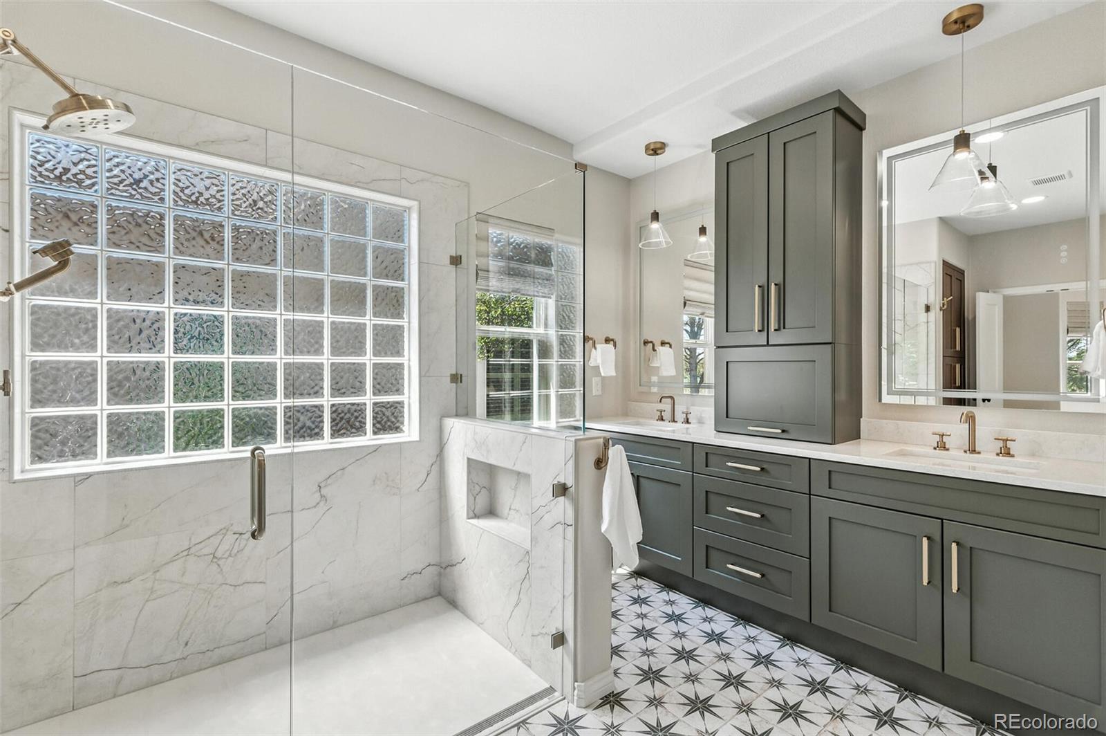 14820 E Maplewood Drive