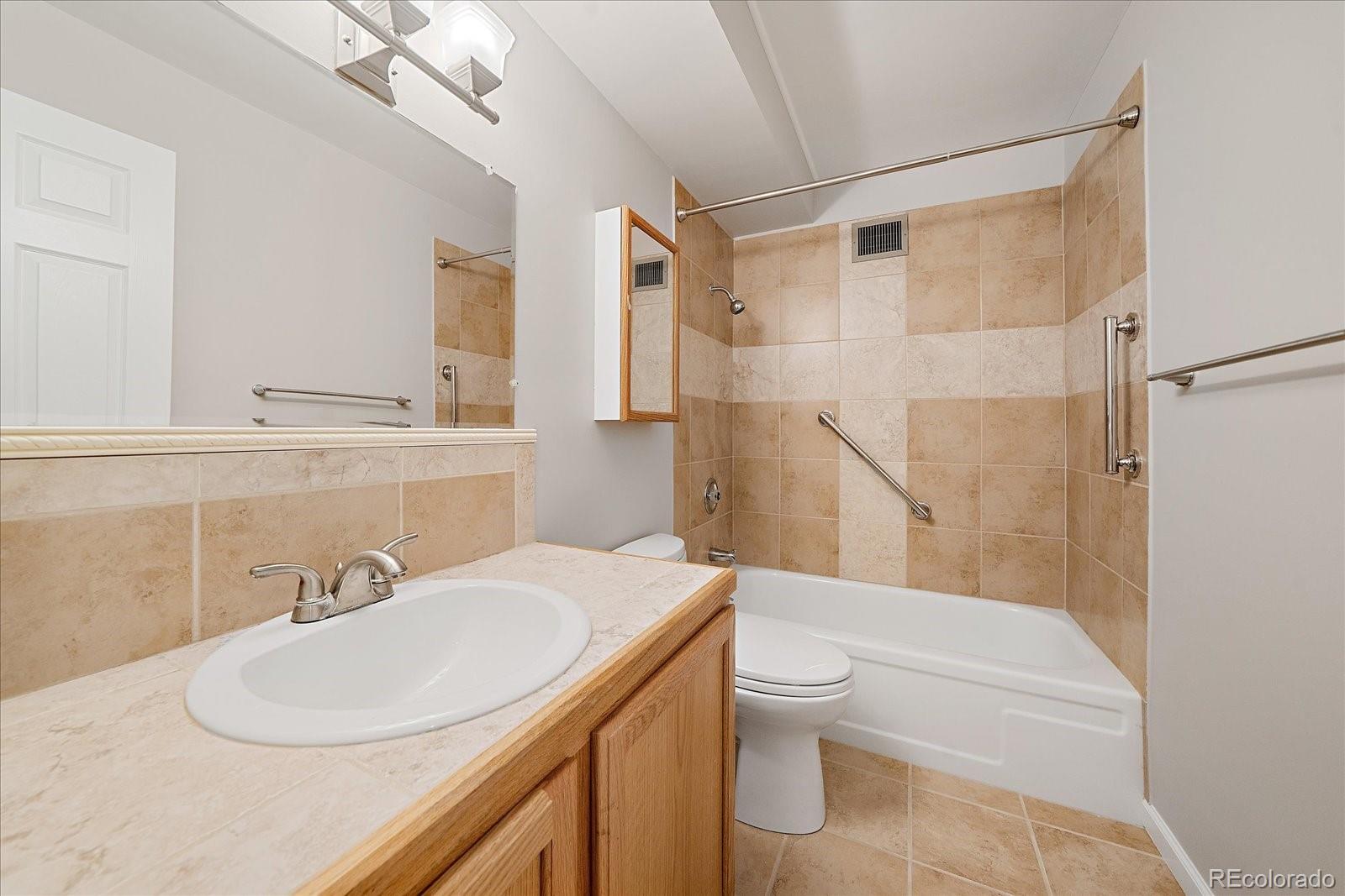 715 S Alton Way Unit: 4B