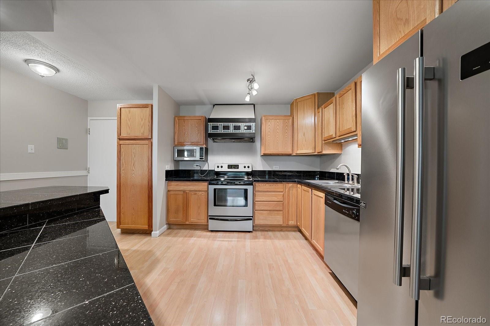 715 S Alton Way Unit: 4B