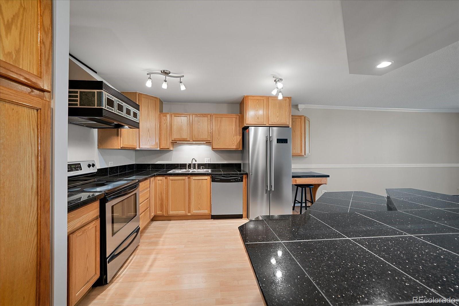 715 S Alton Way Unit: 4B