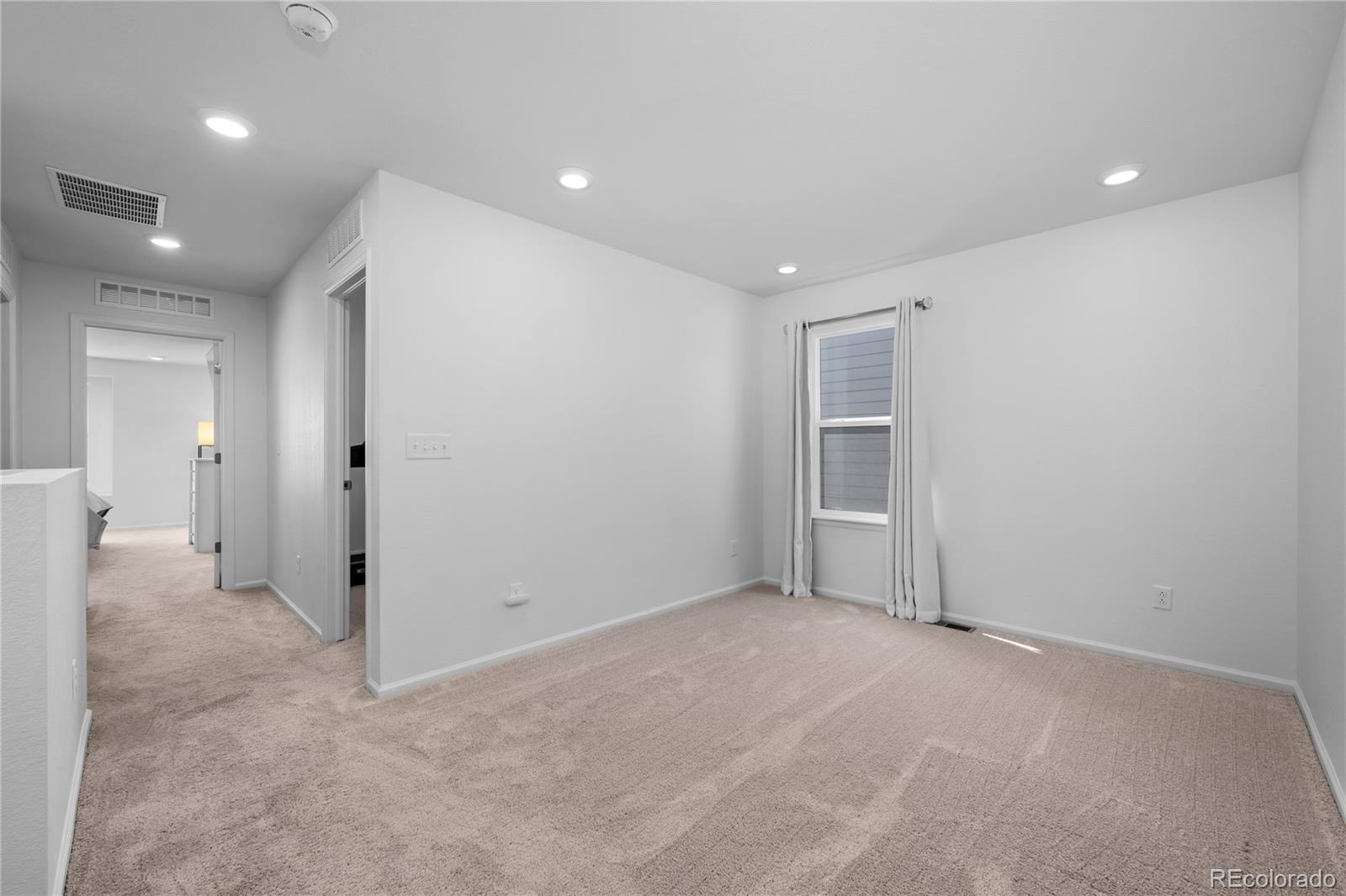 28330 E 6th Place
