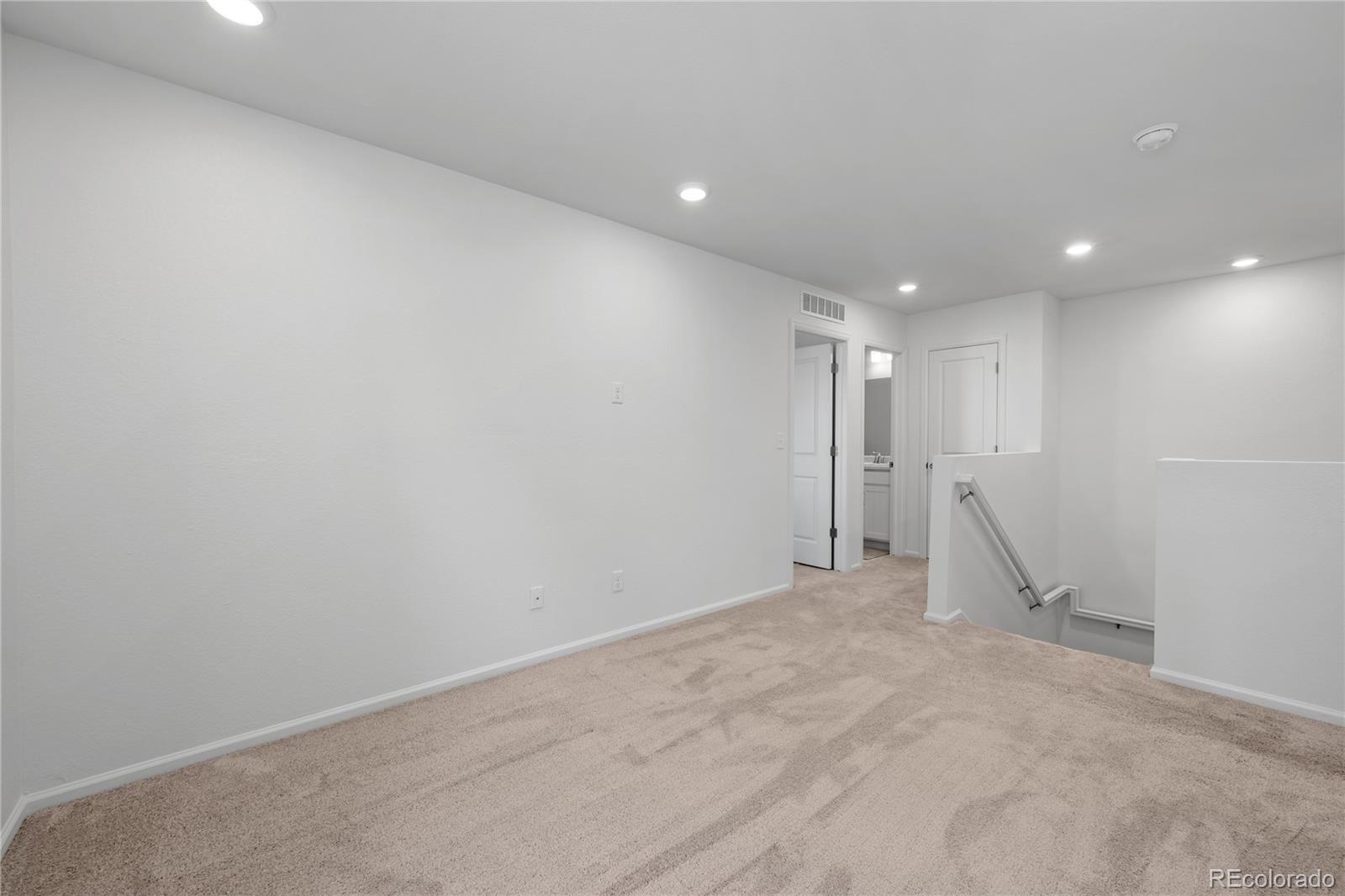 28330 E 6th Place