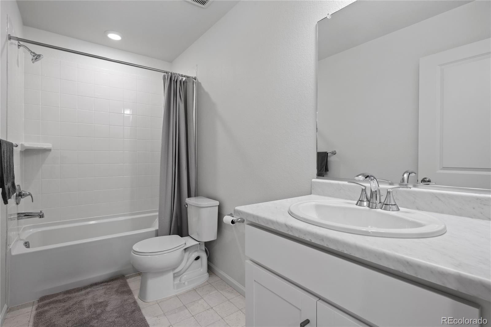 28330 E 6th Place