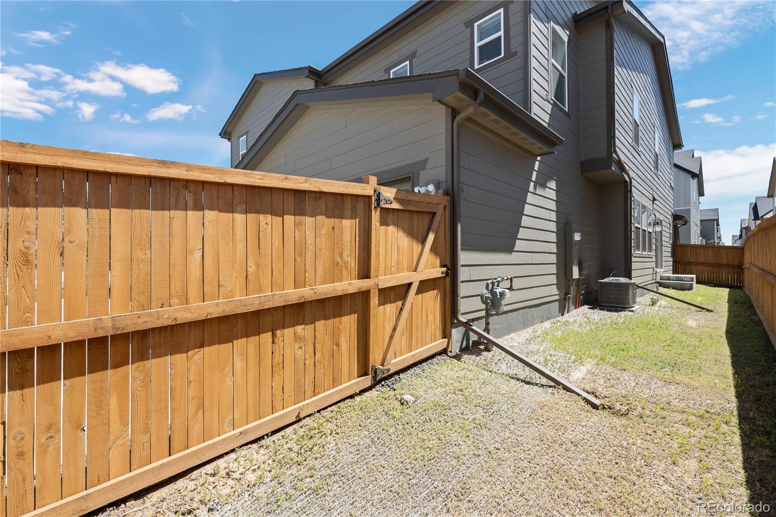 28330 E 6th Place