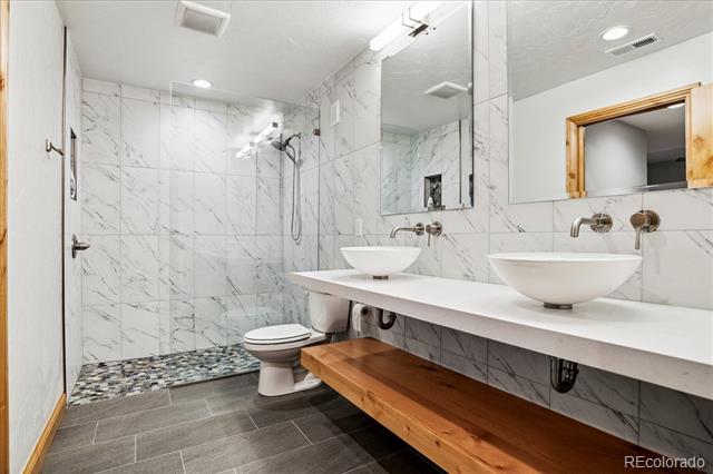 5704 Distant View Place